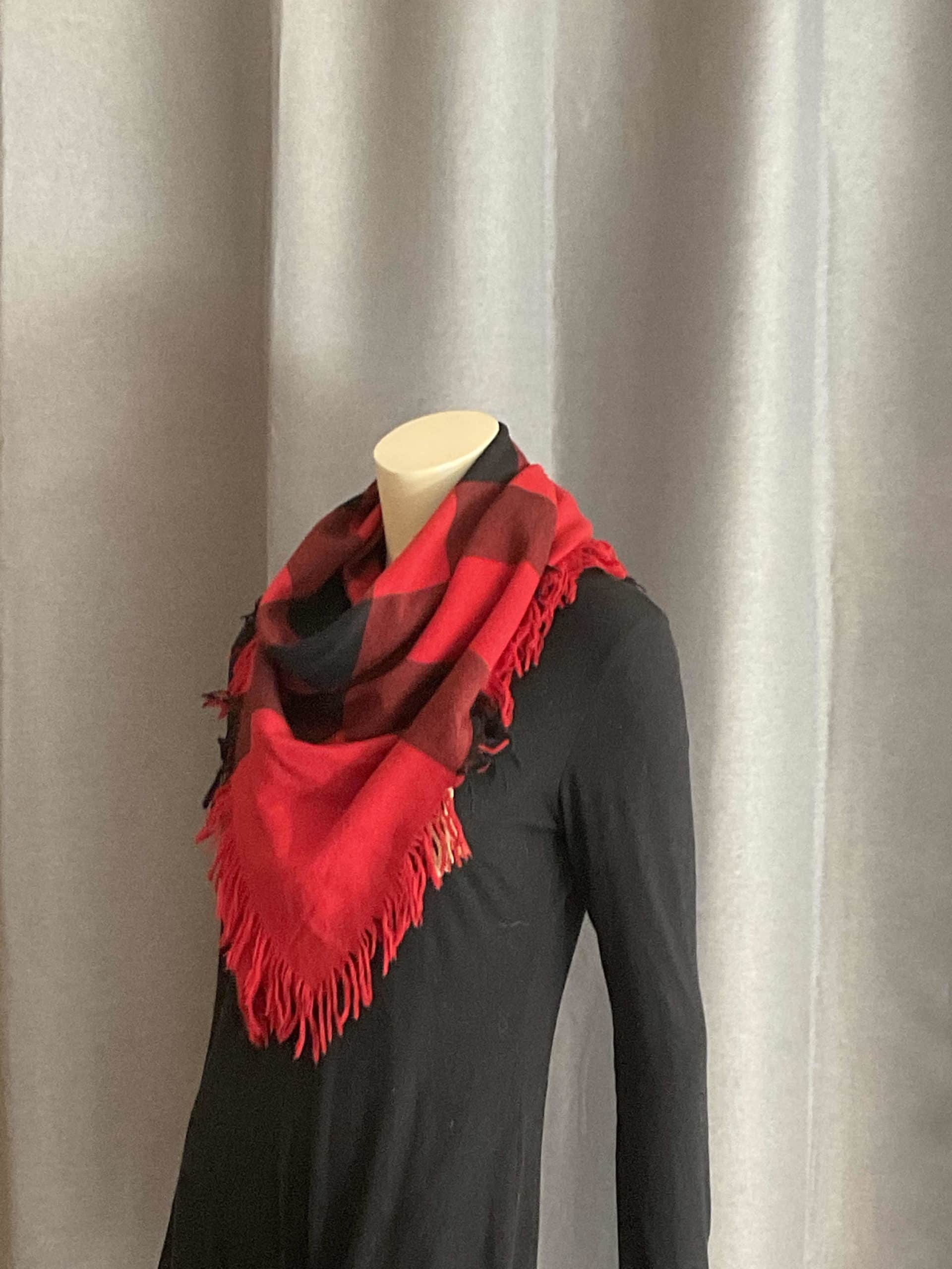 Écharpe rouge et noir